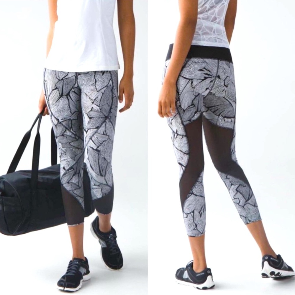 Lululemon Goal Crusher 7/8 Tight Dottie Tribe White Black / Black Size 8